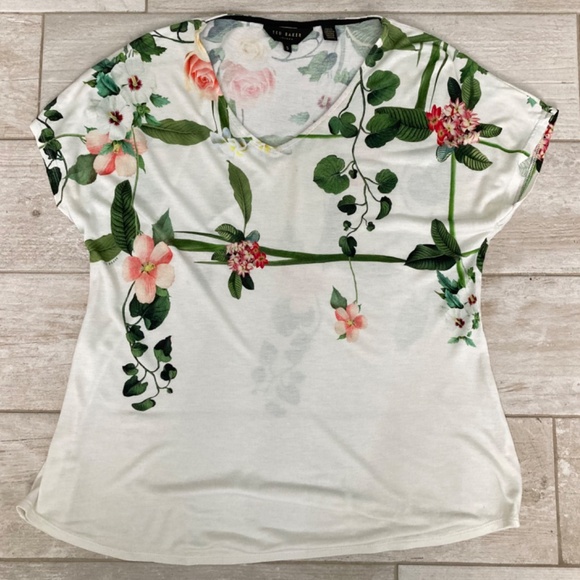 Ted Baker Garden Floral T-Shirt - Picture 8 of 8